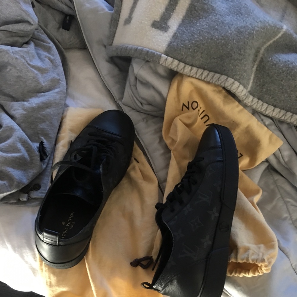 Louis Vuitton shoe. Authentic.